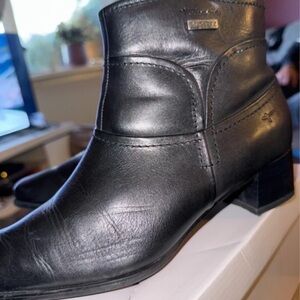 Elegant Black Leather Ankle Boots